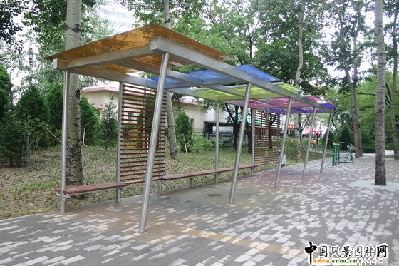 清華東路道路綠化工程健身廣場