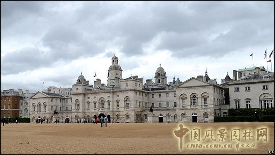 英國(guó)皇家騎兵衛(wèi)隊(duì)閱兵場(chǎng) 中國(guó)風(fēng)景園林網(wǎng)