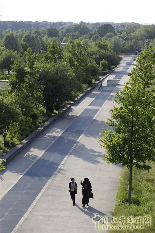 法國(guó)南泰爾市Chemin公園