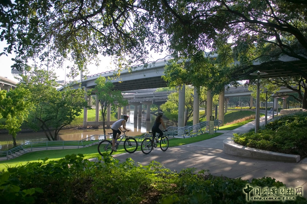SWA作品：美國休斯敦市布法羅河濱漫步公園景觀設(shè)計(jì)