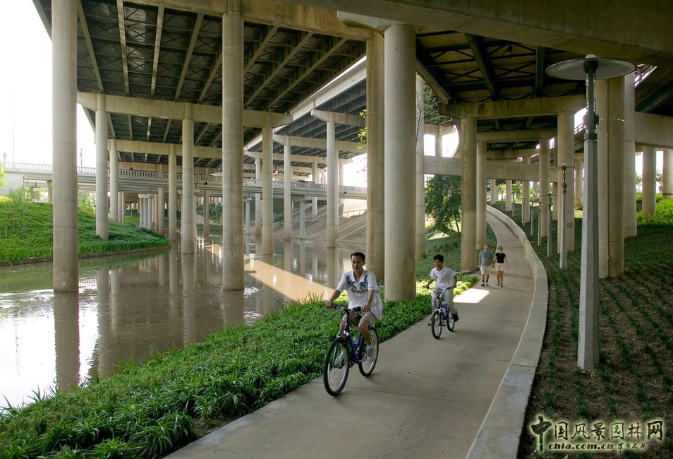 SWA作品：美國休斯敦市布法羅河濱漫步公園景觀設(shè)計
