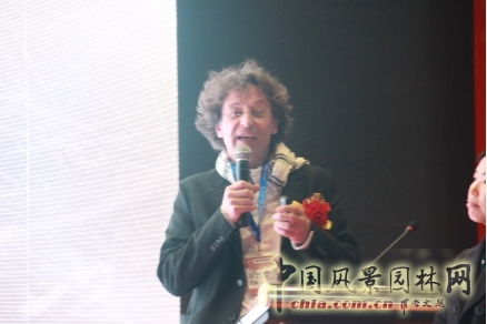 2016“設(shè)計(jì)面對(duì)面”暨“中國(guó)建筑裝飾設(shè)計(jì)獎(jiǎng)”頒獎(jiǎng)典禮圓滿落幕 
