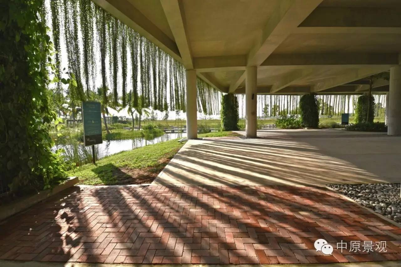 馬來西亞加里斯建筑師的弧形景觀設(shè)計