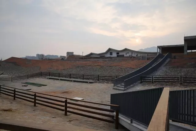 王澍「富春山居圖」誕生地造了一座美術(shù)館：富春山館