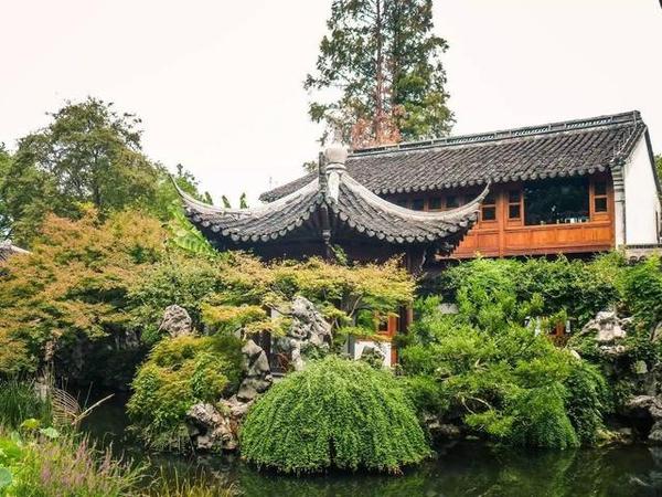 西湖邊上靈動(dòng)的中國(guó)古典園林