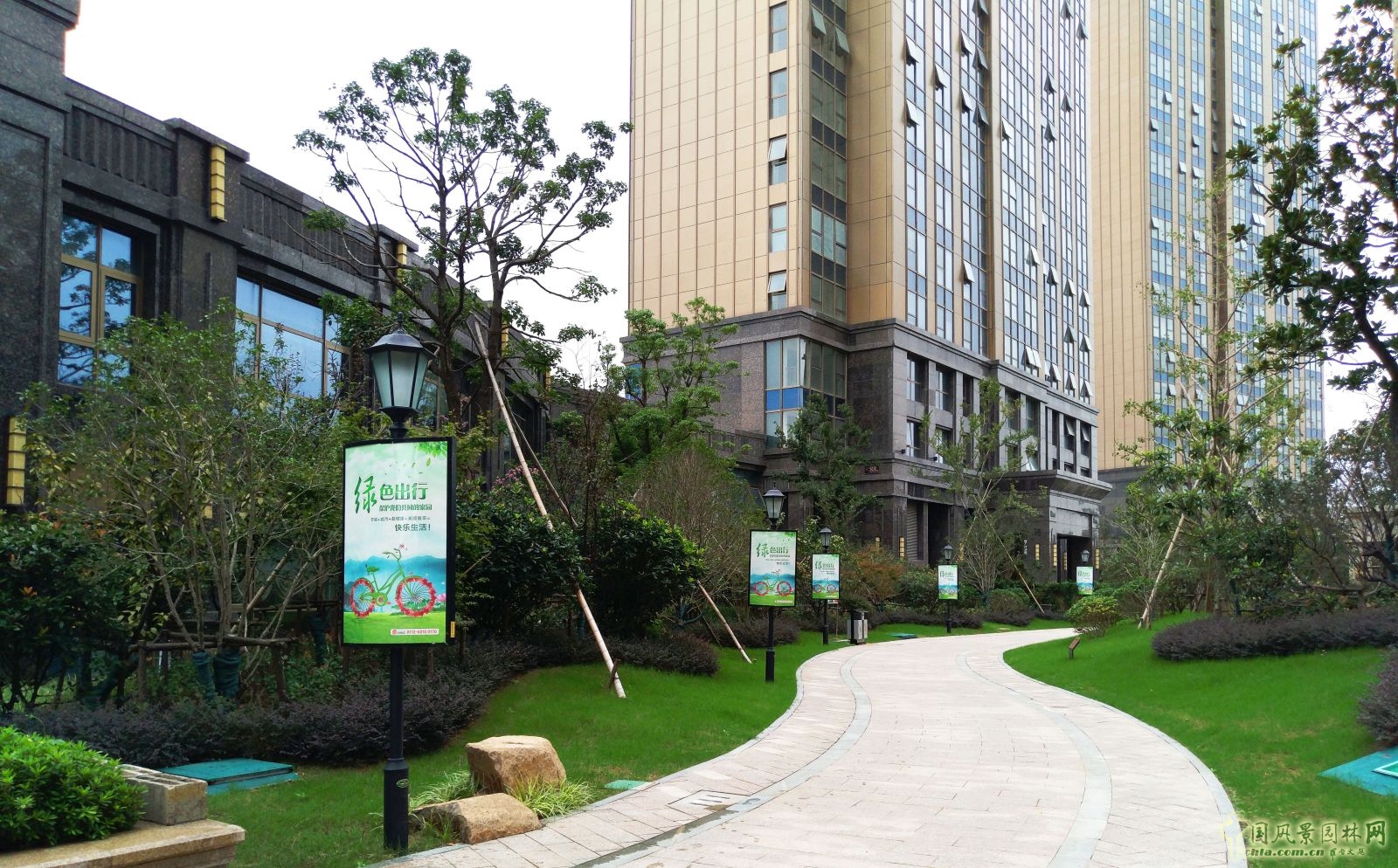 2016園冶杯專業(yè)獎參賽項目：水岸清華高層景觀設計