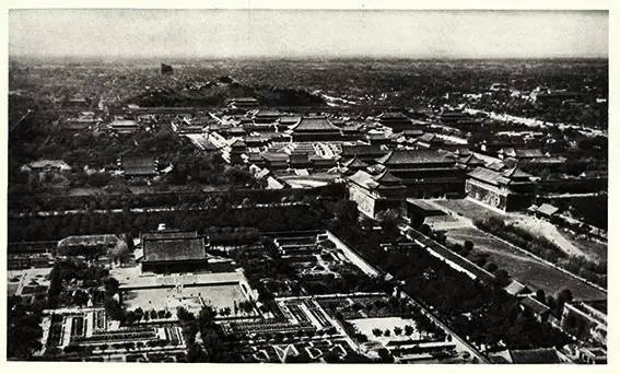 一個(gè)德國飛行員鏡頭下的中國1933—1936