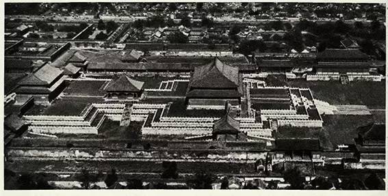 一個(gè)德國飛行員鏡頭下的中國1933—1936