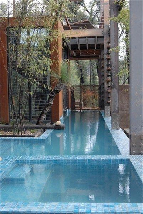 別墅小院，水景清涼