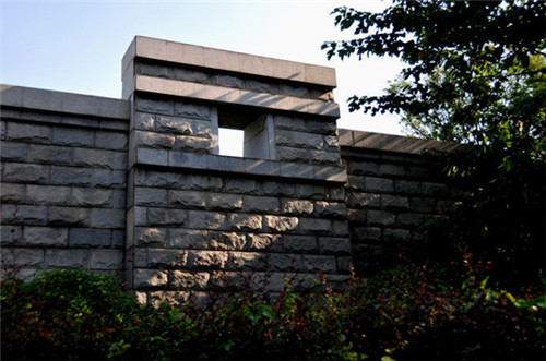 園林建筑小品在公園園林建筑設計中的應用
