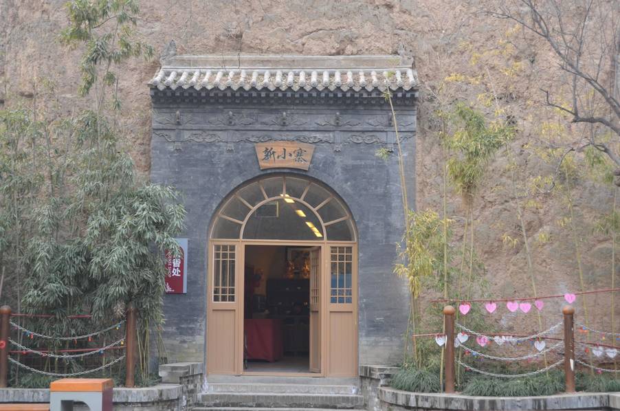 戲曲故事建起景區成了全國首個愛情主題公園