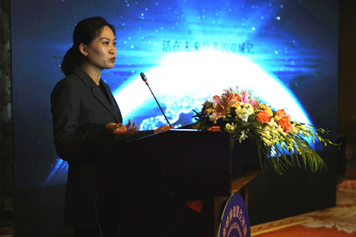 路媛:潤德·萬科翡翠公園品牌館景觀設(shè)計(jì)