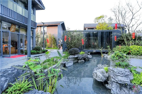 禪緣此地，不向遠方——新興禪域小鎮(zhèn)