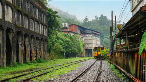 是鐵路也是風景：線性文化遺產的活化利用
