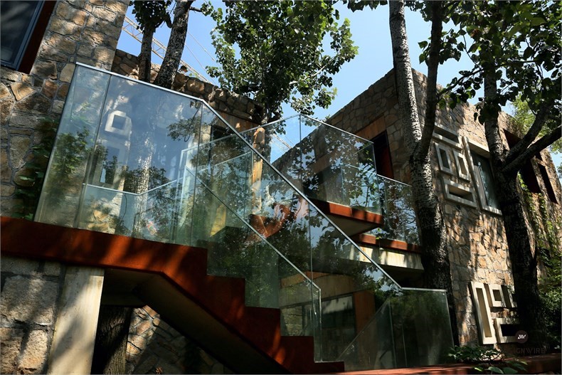 從老屋殘巷到網紅盛景——傳統(tǒng)村落的保護與活化