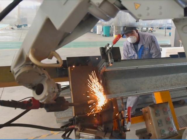 唐山蘆臺：京津裝配建筑企業加班加點趕制醫院用房