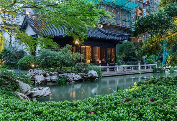 直播預(yù)告 | 秦超：度假酒店風(fēng)對高端豪宅的價值提升