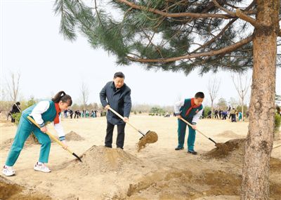 習(xí)近平：全社會都做生態(tài)文明實踐者