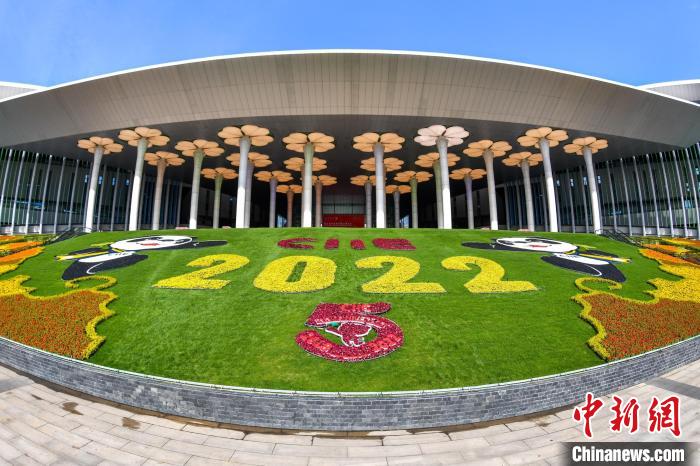 第五屆進博會場館景觀裝飾全面定妝