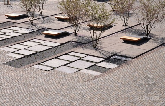 Atelier Dreiseitl設計的Zollhallen廣場