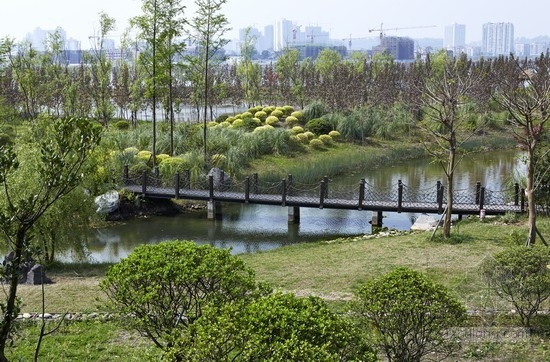 畢路德設計的四川遂寧涪江濕地公園