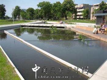 停車(chē)場(chǎng)上的公園:荷蘭Catharina Amalia公園