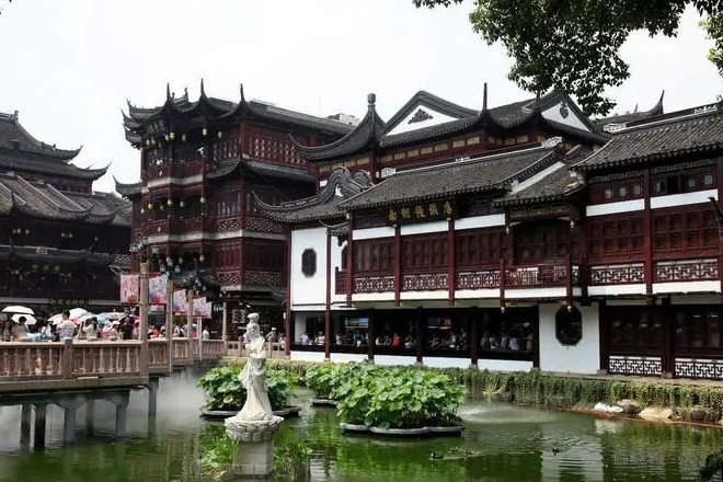 上海的知名園林都是由誰設計的？