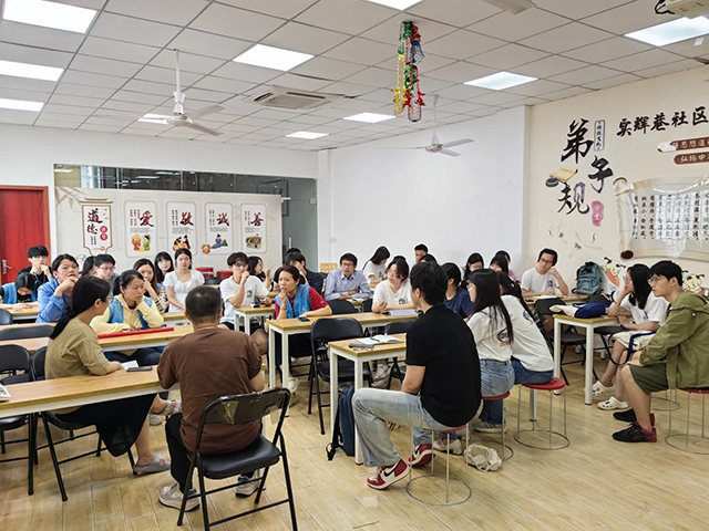 南京6所高校大學生為秦淮區(qū)釣魚臺找更新方案